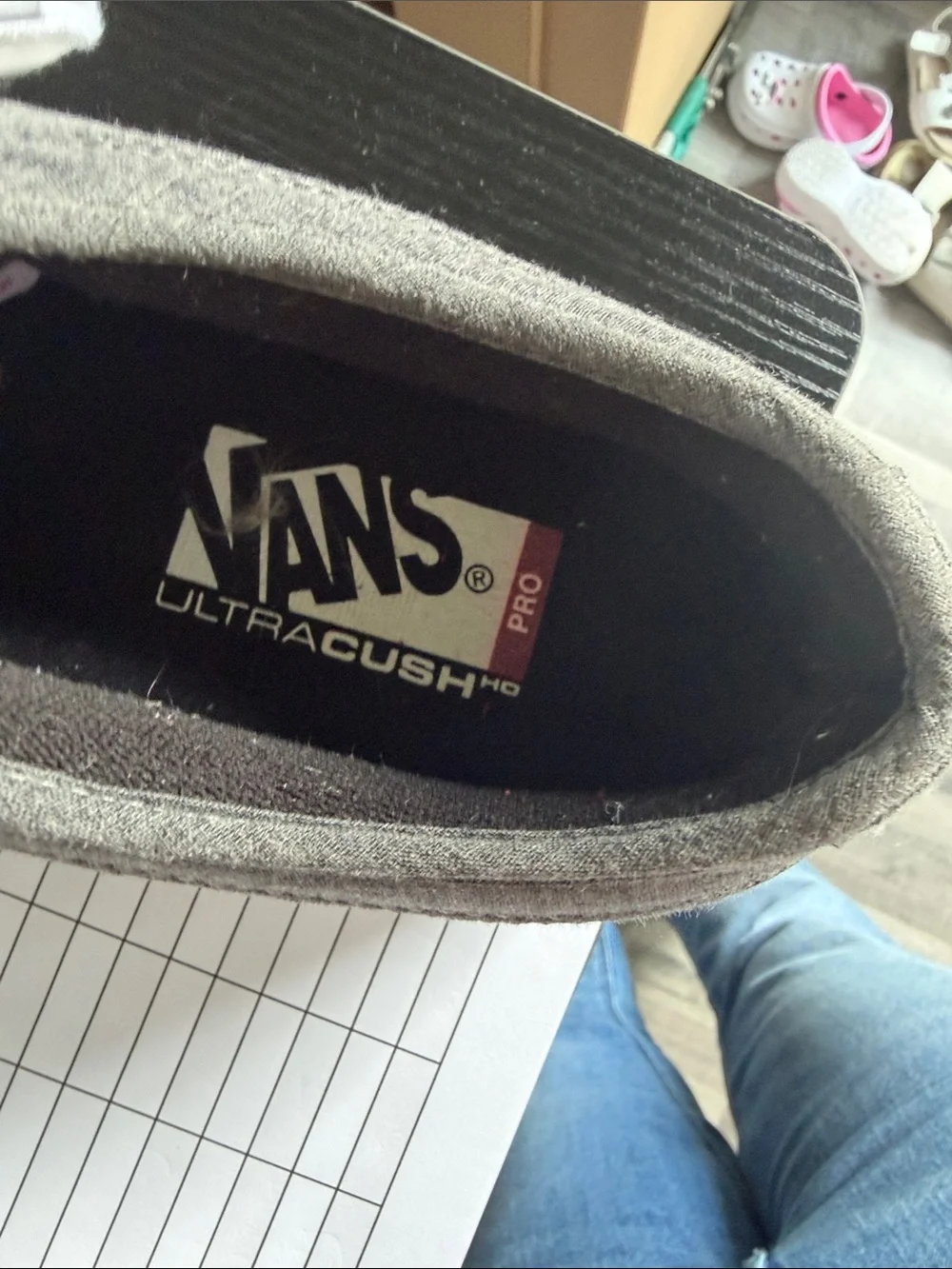 Vans classic silhouette